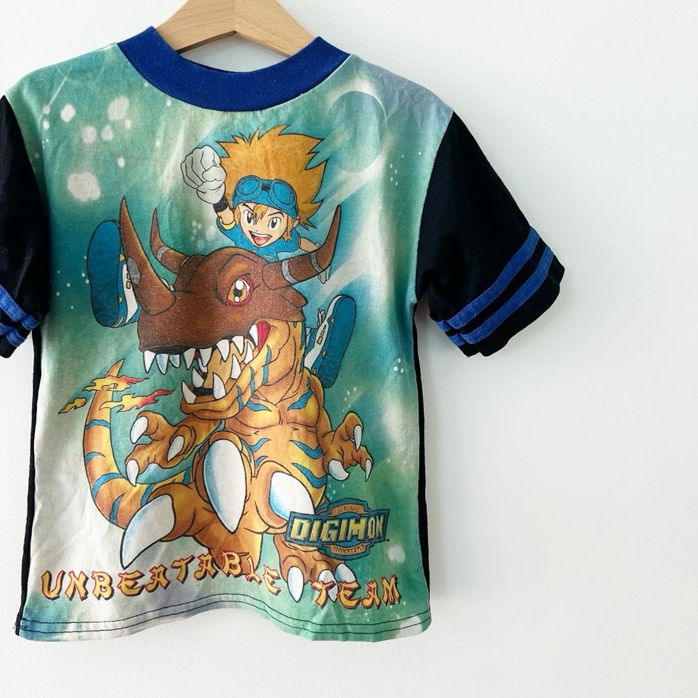 Vintage 1999 Digimon T, size 4T.